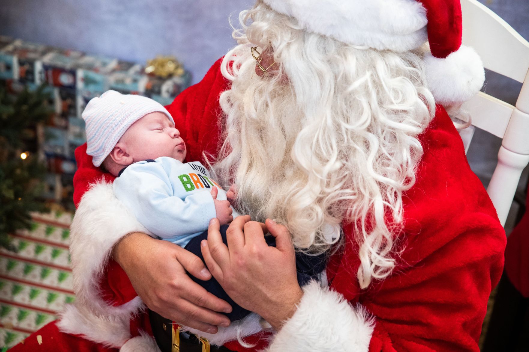 Meet Santa at Hy-Vee